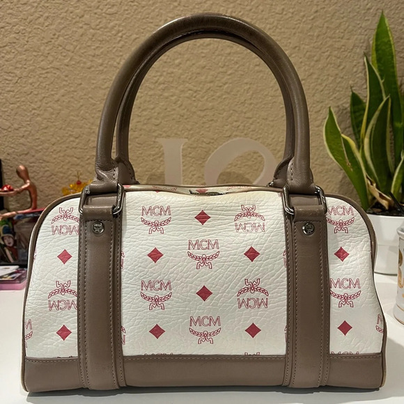 MCM WHITE VISETOS HANDBAG - Picture 2 of 16